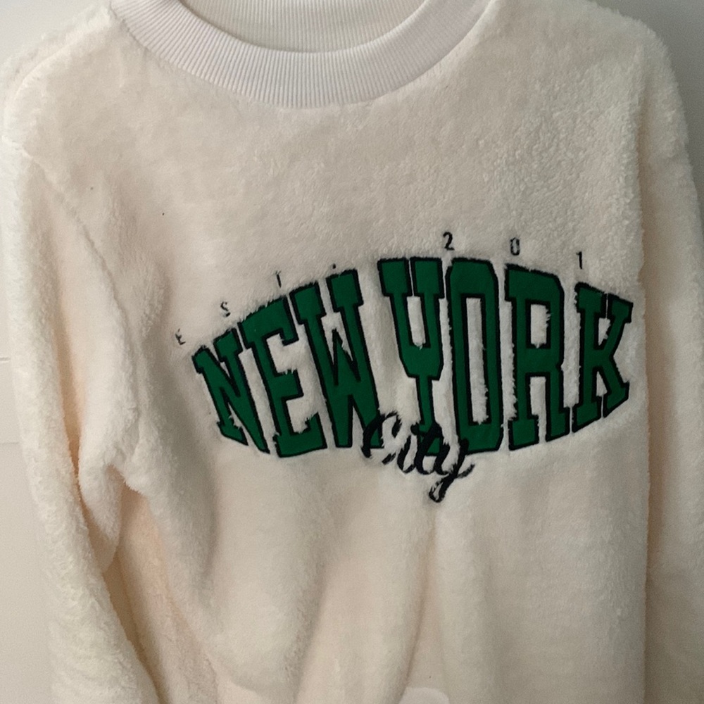 super cute boohoo man fluffy  comfortable hoodie